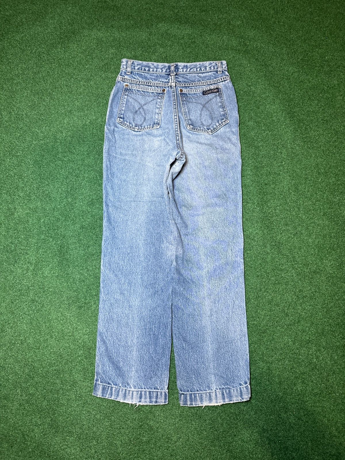 Calvin Klein × Vintage Vintage 80s 90s Calvin Klein Medium Wash Distressed Jeans Size 28" / US 6 / IT 42 - 1 Thumbnail