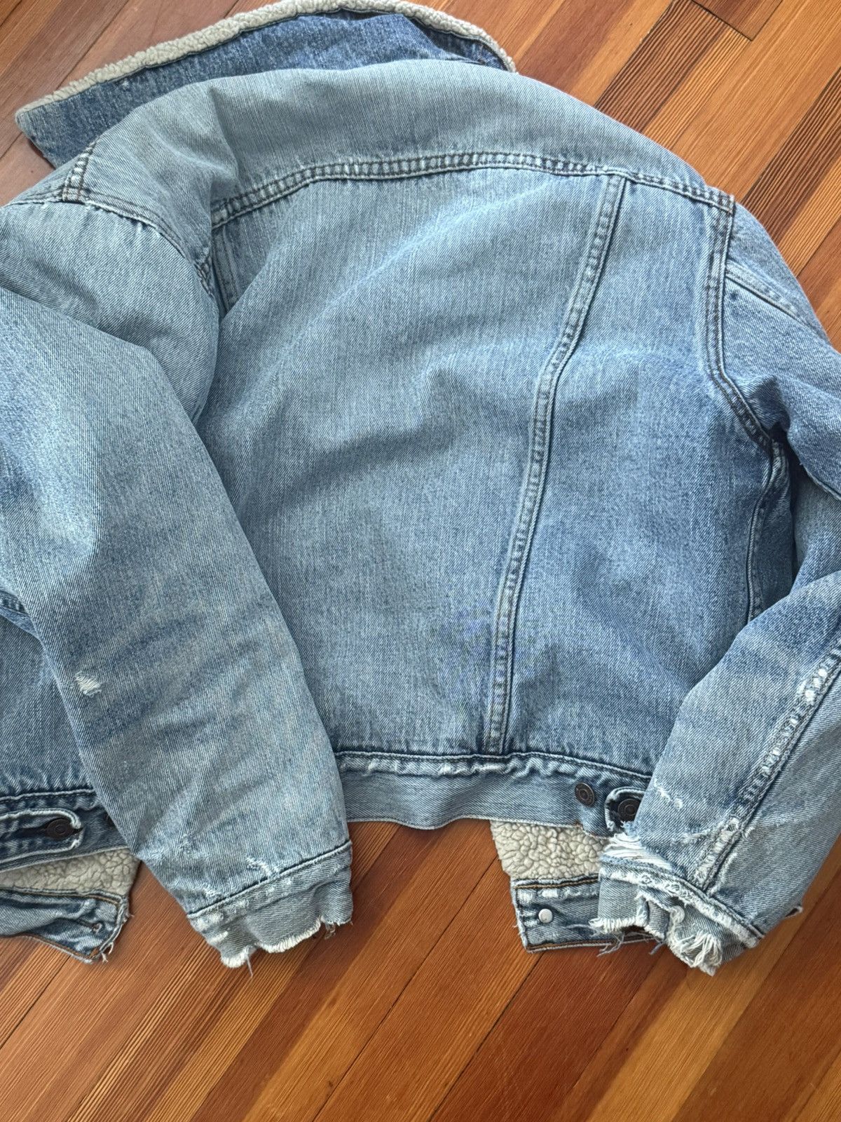 Levi's Vintage Clothing Vintage sherpa lined Levis denim jacket Size US S / EU 44-46 / 1 - 4 Thumbnail