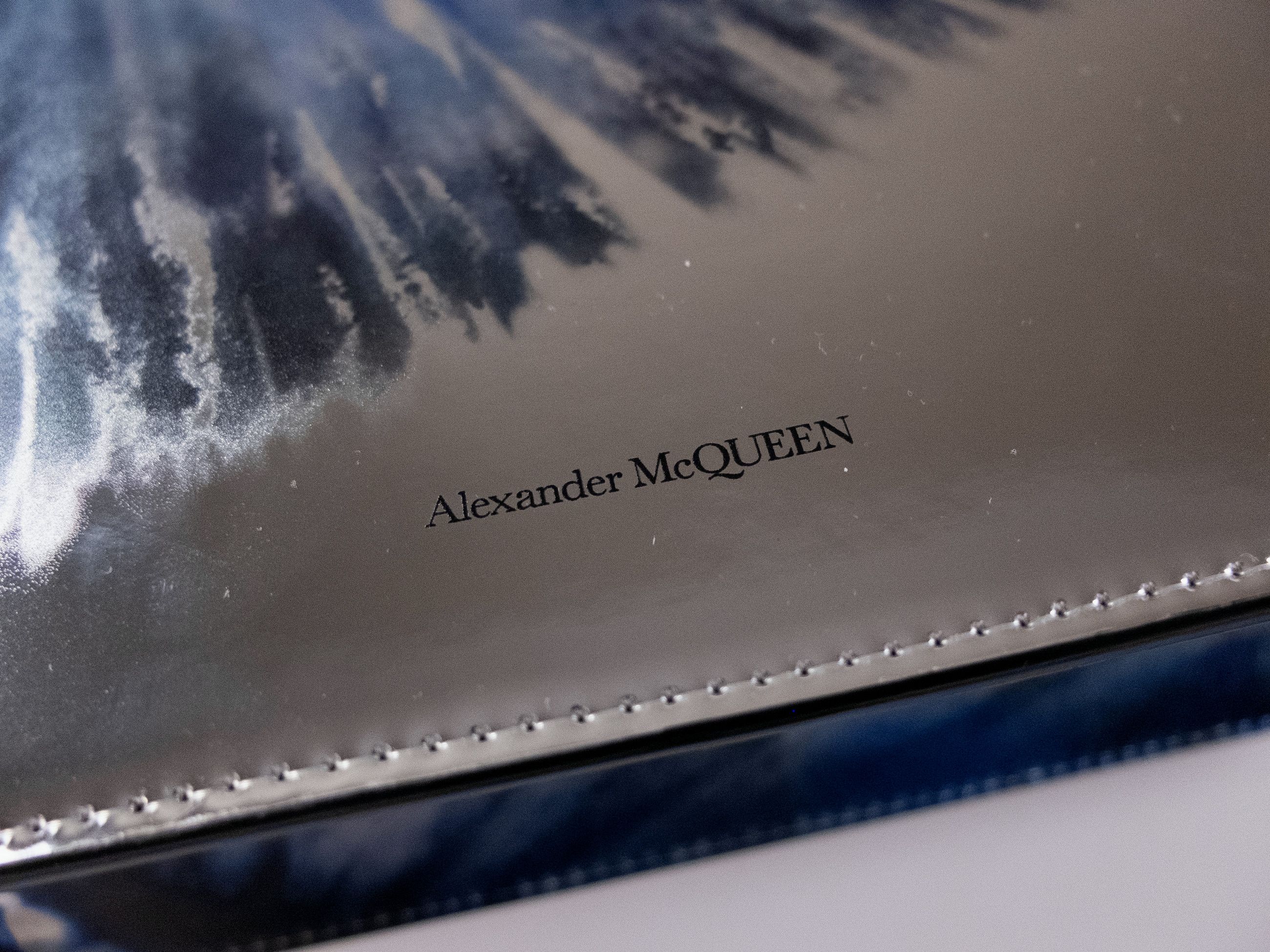 Alexander McQueen ALEXANDER MCQUEEN Galactic Iris leather flap shoulder bag q Size ONE SIZE - 11 Thumbnail