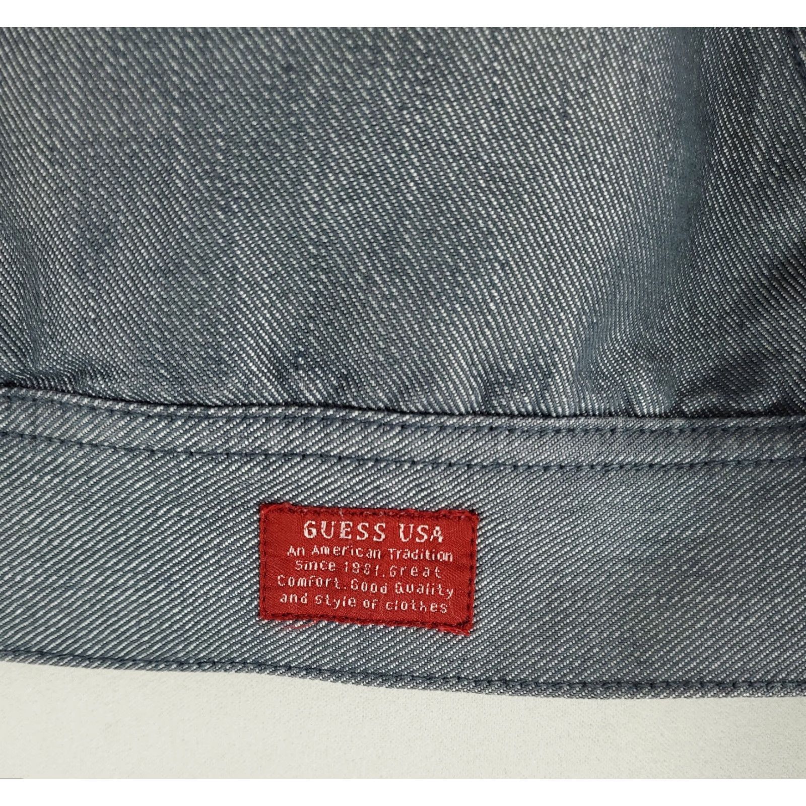 Guess VINTAGE Guess Denim Jean Jacket 90s Blue Gray Mens M Trucker Jacket Size US M / EU 48-50 / 2 - 3 Thumbnail