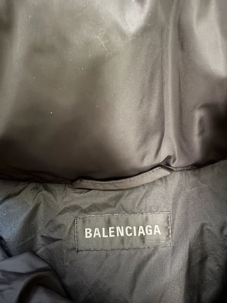 Balenciaga Balenciaga Metal Graffiti Puffer Cotton Coat Size US S / EU 44-46 / 1 - 3 Thumbnail