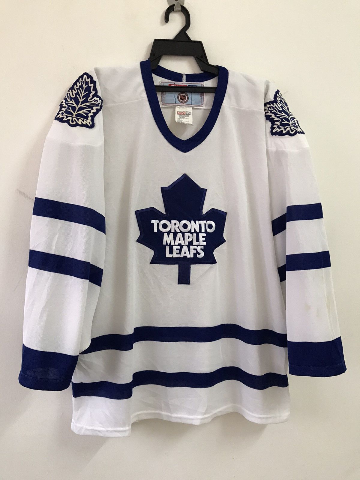 Ccm Rare Ccm 90s Toronto Maple leafs NHL jersey Size Medium Size US M / EU 48-50 / 2 - 3 Thumbnail