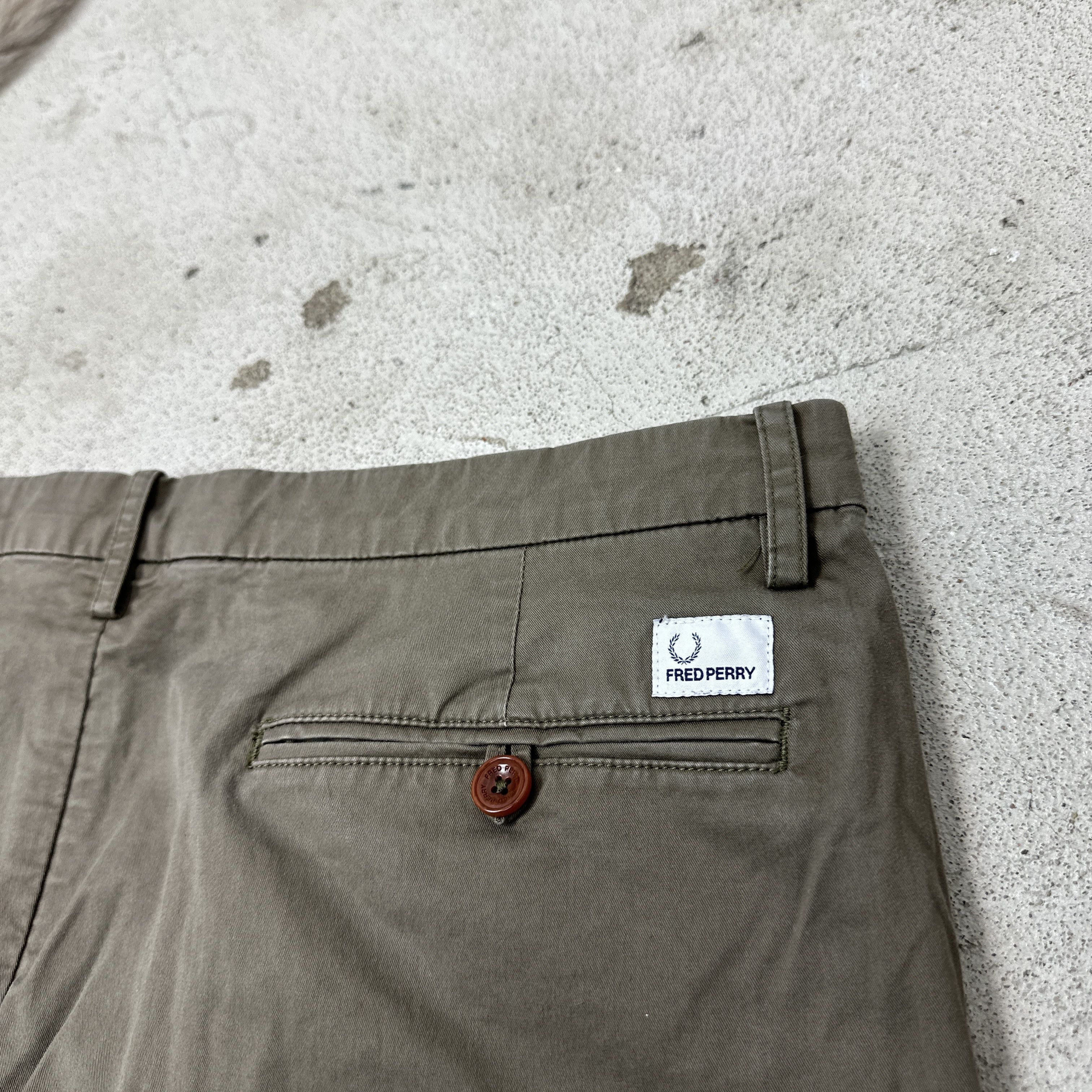 Fred Perry Vintage Preppy Streetwear Chino Fred Perry Shorts Y2K Size US 36 / EU 52 - 3 Thumbnail