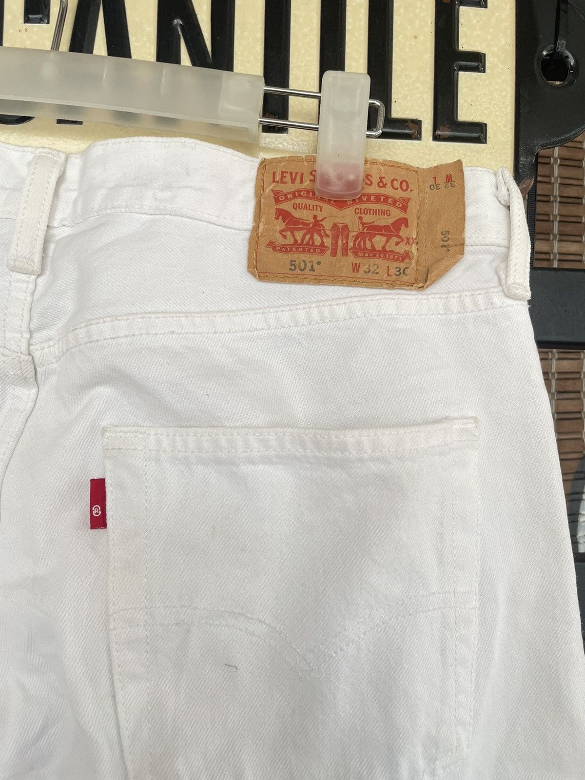 Levi's × Levi's Vintage Clothing × Vintage Levi’s 501 White Jeans Made in Mexico Size US 34 / EU 50 - 1 Thumbnail