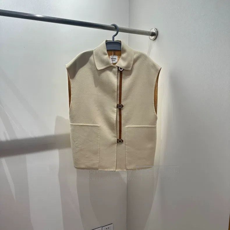 Hermes Hermes Cashmere Notched Lapel Thin Double Face Vest Jacket Size XS / US 0-2 / IT 36-38 - 1 Thumbnail