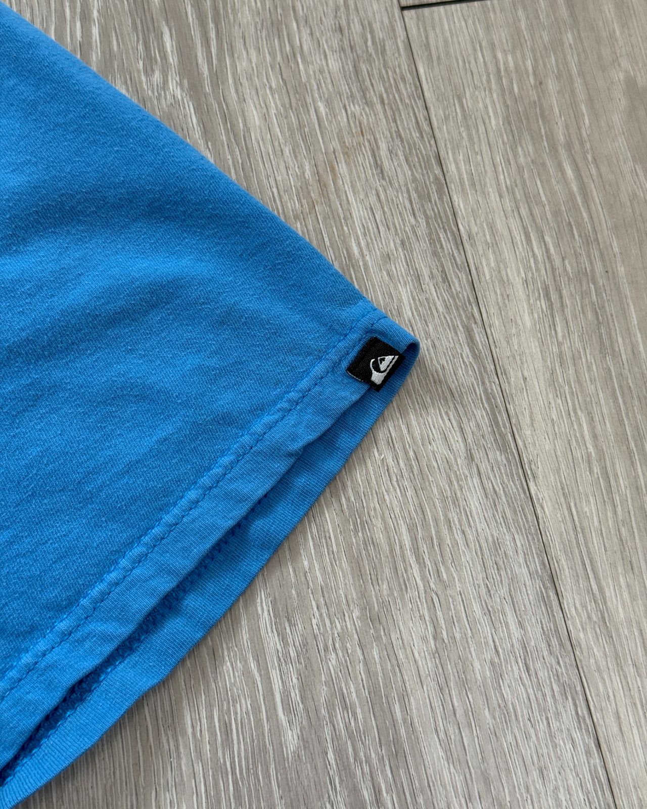 Quicksilver × Vintage Vintage Quicksilver Logo Graphic Blue T-Shirt - Size XL Size US XL / EU 56 / 4 - 5 Thumbnail