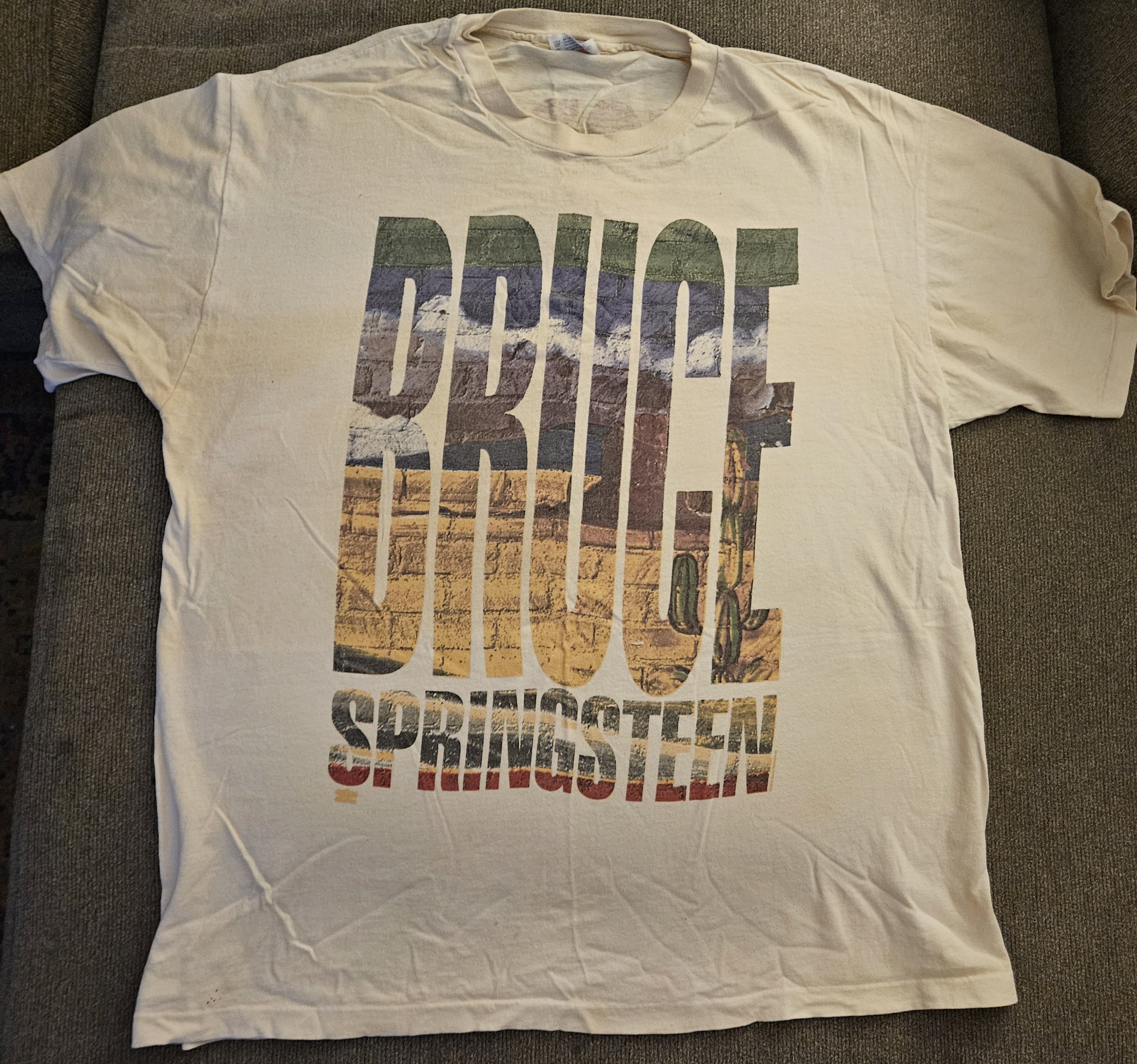 Hanes Vintage Bruce Springsteen Shirt XL 92 93 World Tour Concert Size US XL / EU 56 / 4 - 1 Thumbnail
