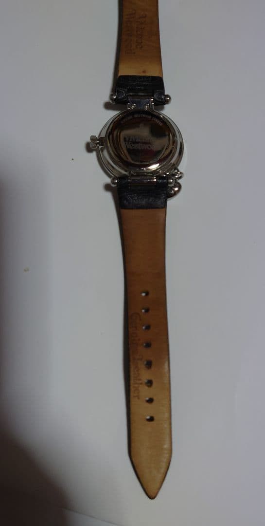 Vivienne Westwood VIVIENNE WESTWOOD Heart-shaped Charm Analog Watch Black Size ONE SIZE - 4 Thumbnail