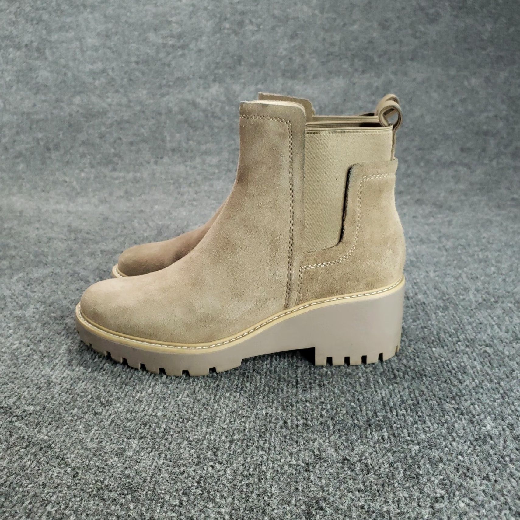 Dolce Vita Dolce Vita Boots Womens Size 9 Beige Suede Chelsea Lug Sole Ankle Chunky Size US 9 / IT 39 - 5 Thumbnail