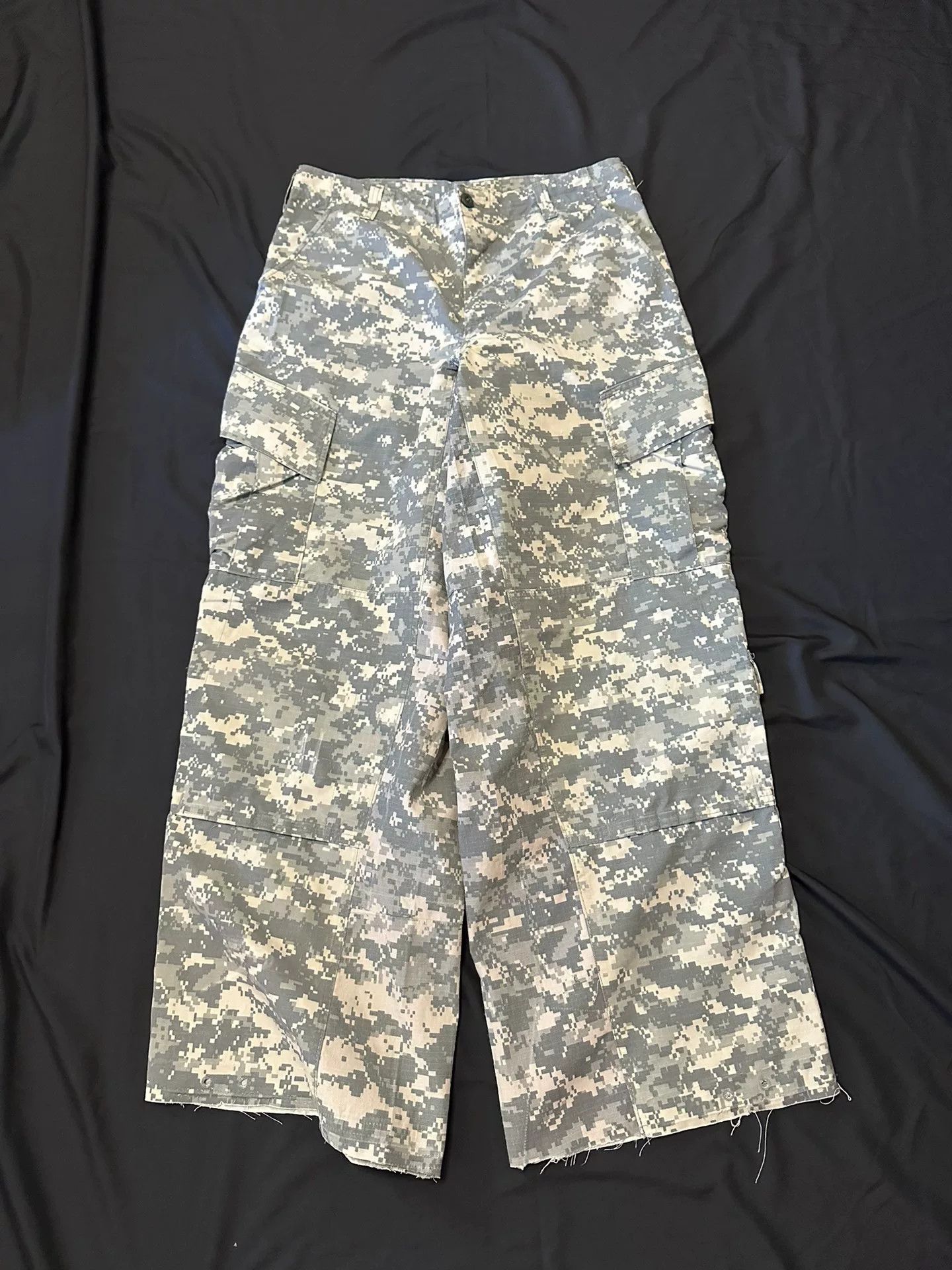 Vintage Vintage Digital Camo Military Pants Size US 31 - 1 Thumbnail
