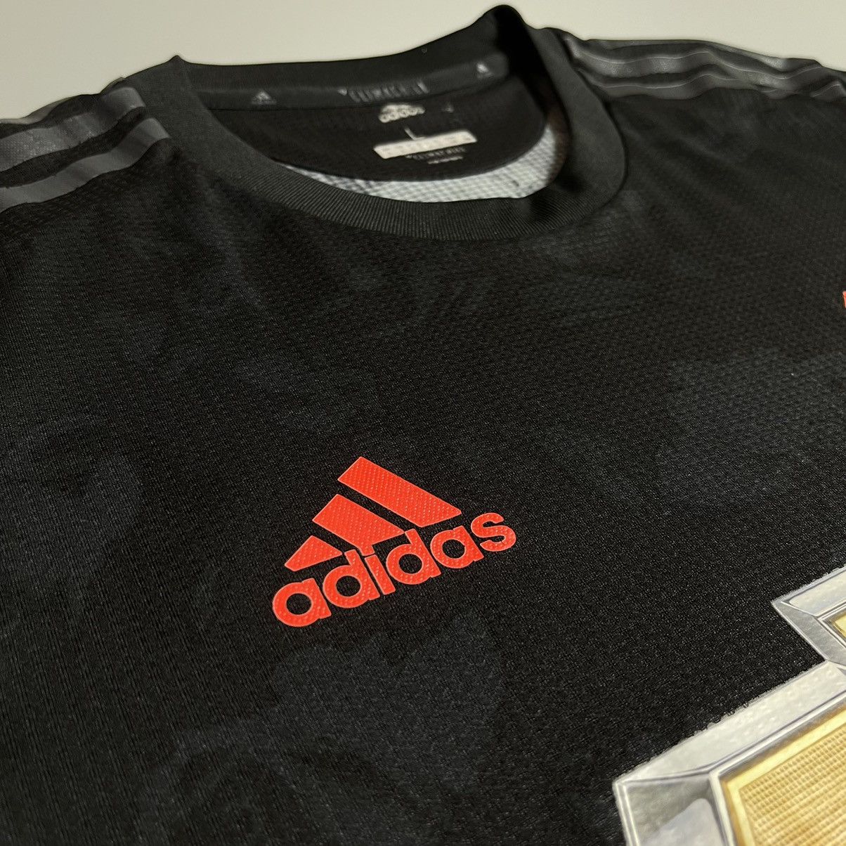 Adidas × Vintage MAN UNITED ADIDAS 2019/2020 FOOTBALL JERSEY #18 FERNANDES Size US L / EU 52-54 / 3 - 7 Thumbnail