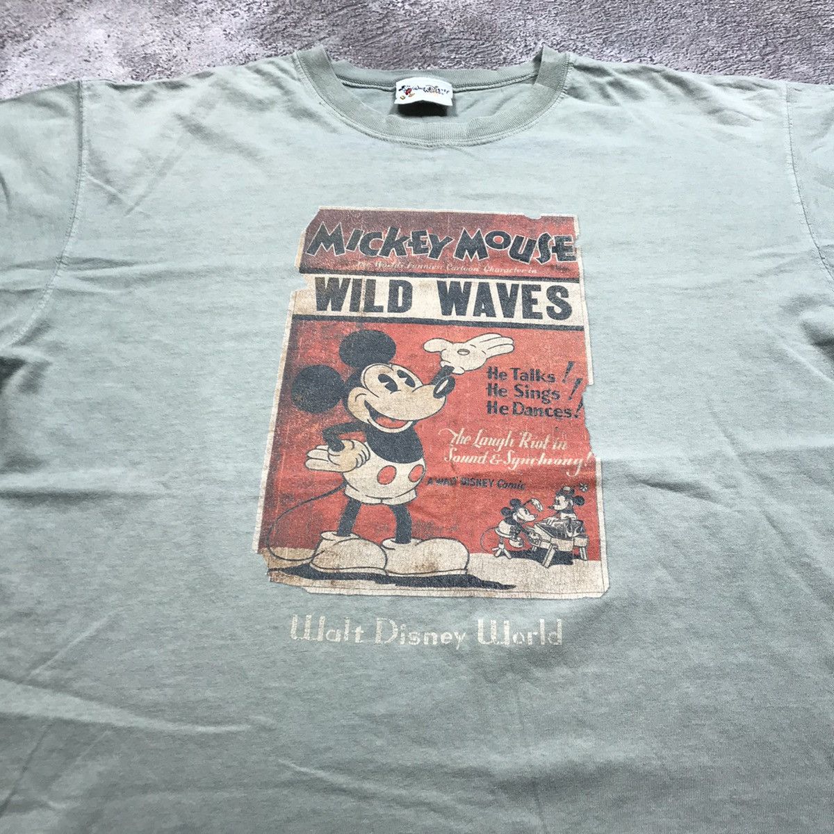 Vintage Vintage Y2K Sun Faded Graphic Tee Disney Mickey Mouse Street Size US XXL / EU 58 / 5 - 2 Thumbnail