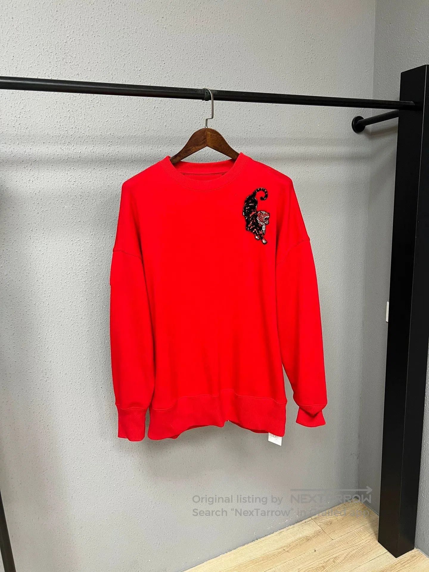Givenchy givenchy red tiger embroidery sweatshirt. Size US M / EU 48-50 / 2 - 1 Thumbnail