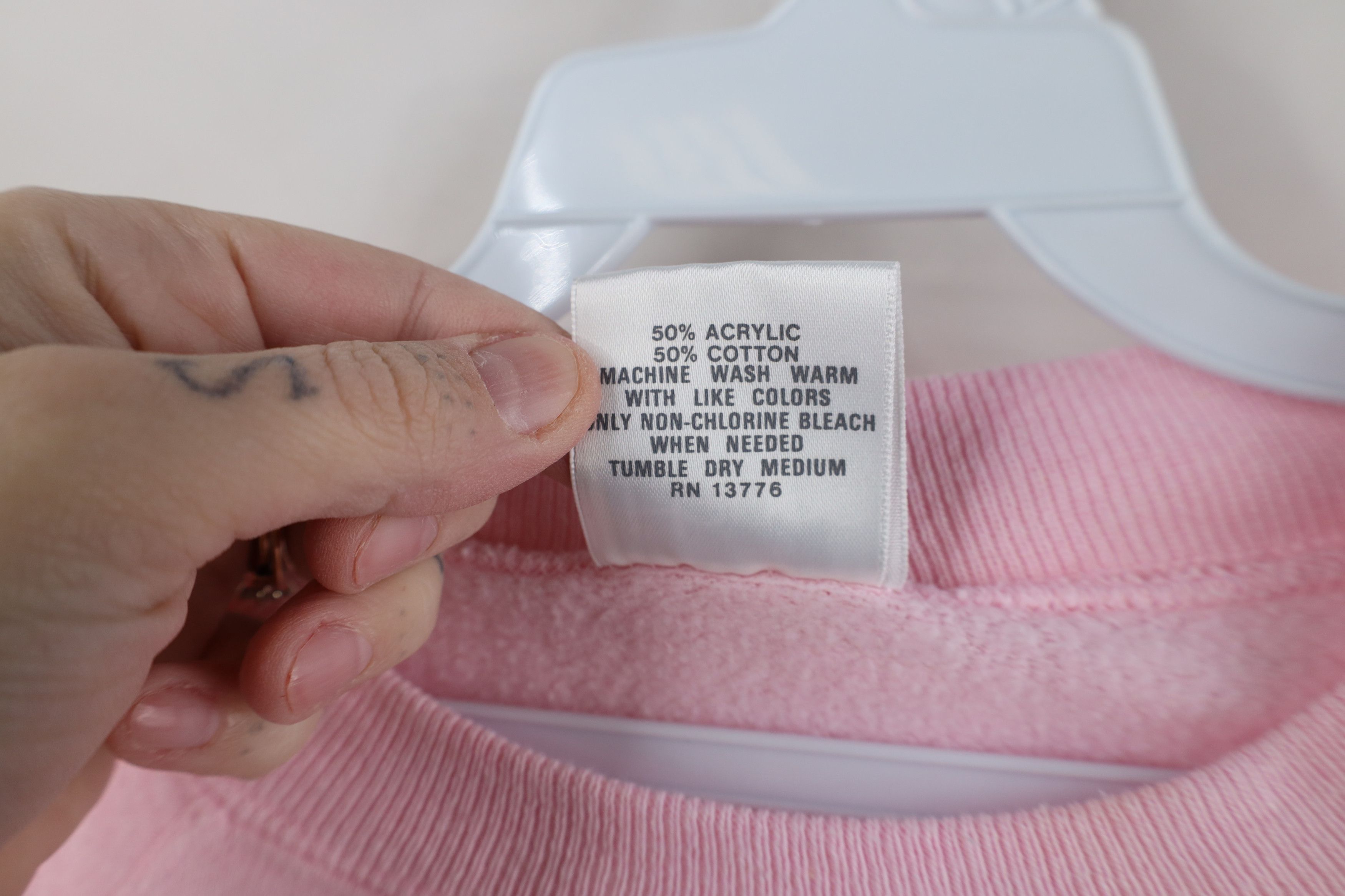 Vintage Vintage 90s Streetwear Sheep Heart Sweatshirt Pink USA Size L / US 10 / IT 46 - 10 Thumbnail