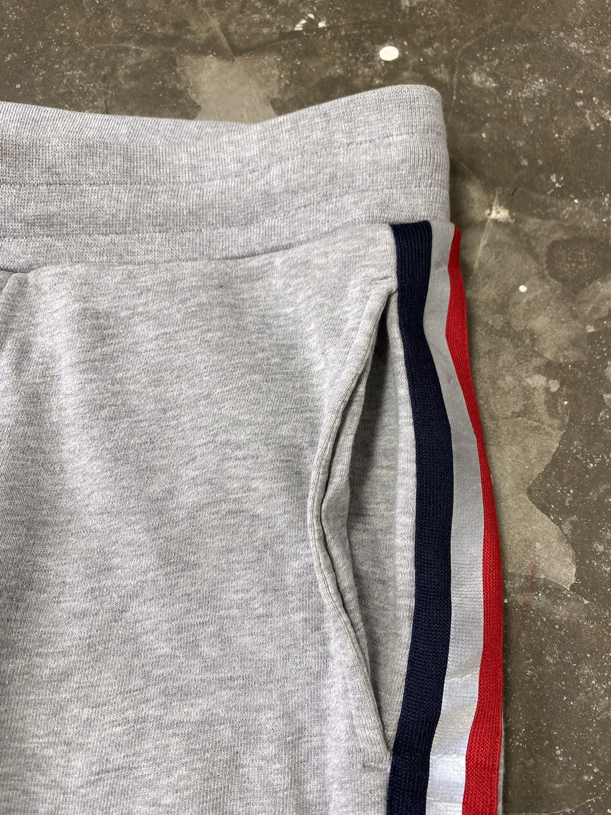 Moncler A10 Rare - Moncler Sweatpant Size US 33 - 6 Thumbnail