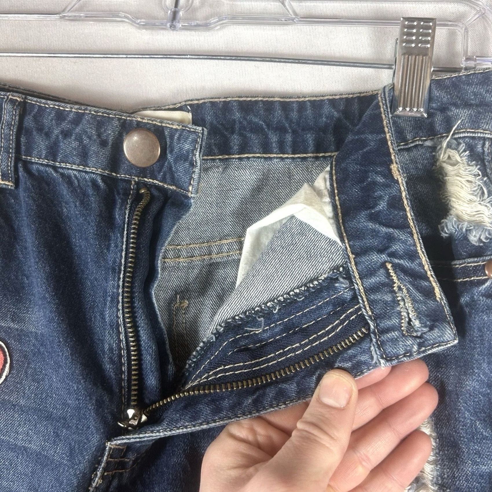 Forever 21 FOREVER 21 Jeans Straight Leg w/ Patches Womens 28 Blue Denim High Rise Casual Vintage No Size 28" / US 6 / IT 42 - 4 Thumbnail