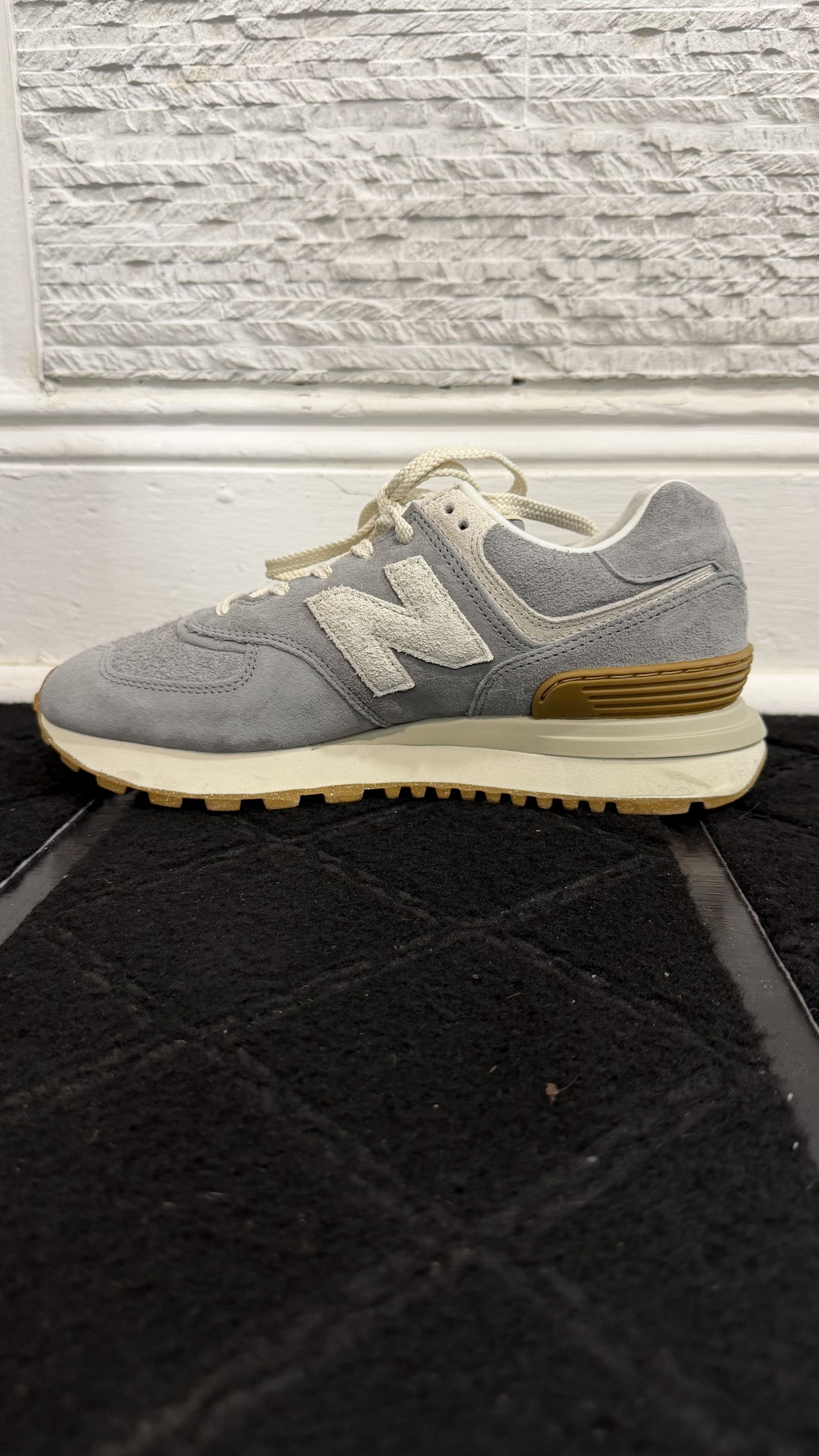 New Balance New Balance 574 - Size US 8.5 / EU 41-42 - 4 Thumbnail