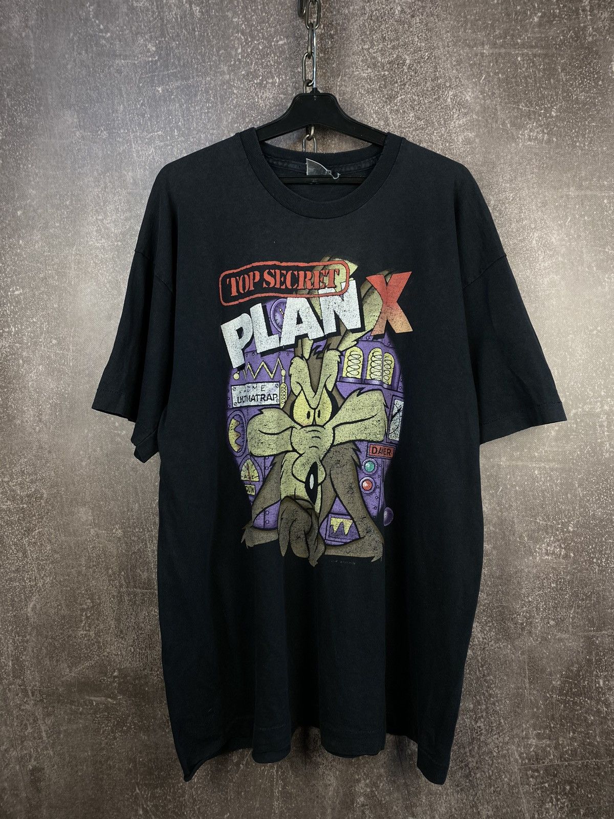 Vintage 1994 Looney Tunes Coyote Plan X Top Secret ACME Ultimatrampa Size US XL / EU 56 / 4 - 1 Thumbnail