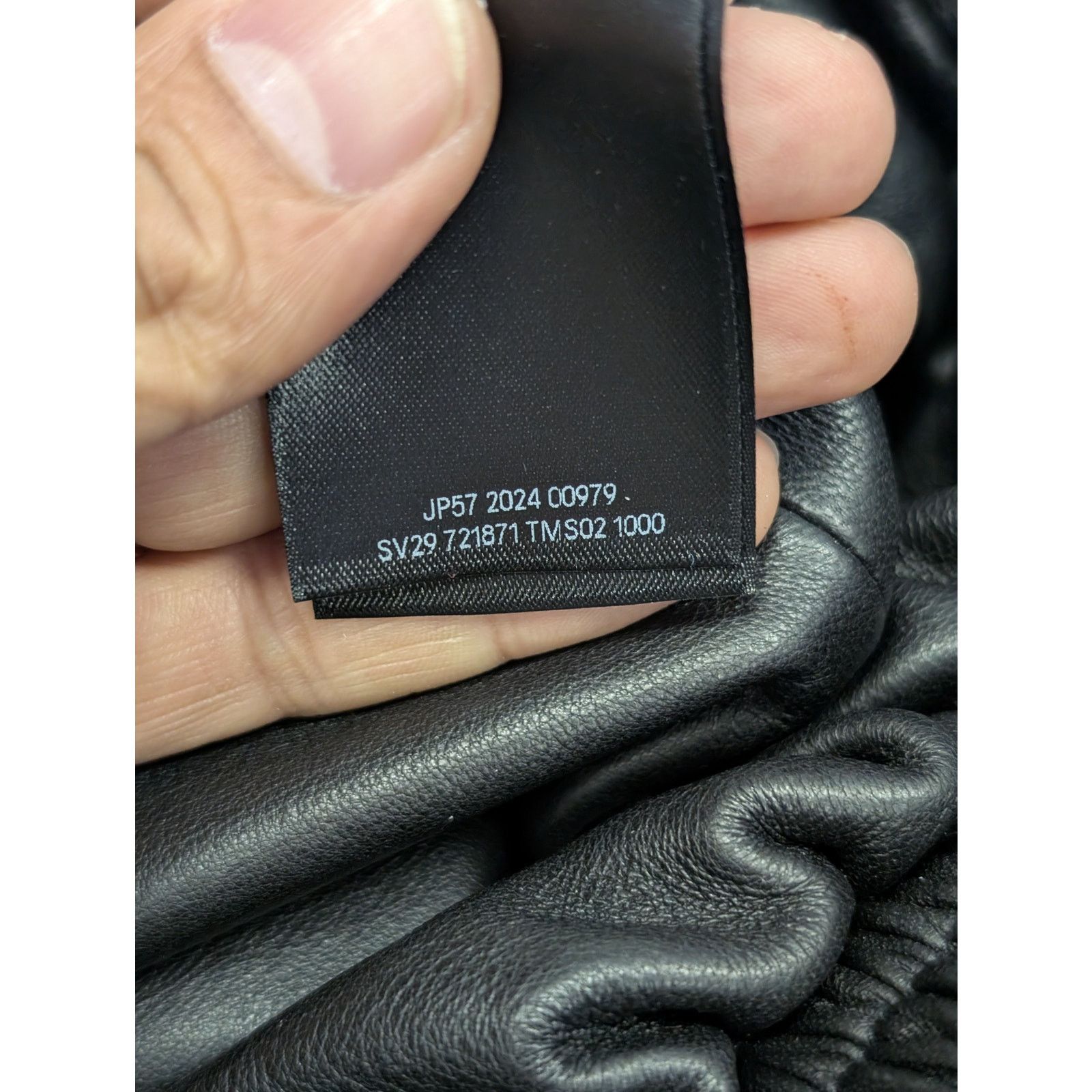 Balenciaga o1rshd1 Leather Down Jacket in Black Size US L / EU 52-54 / 3 - 17 Thumbnail