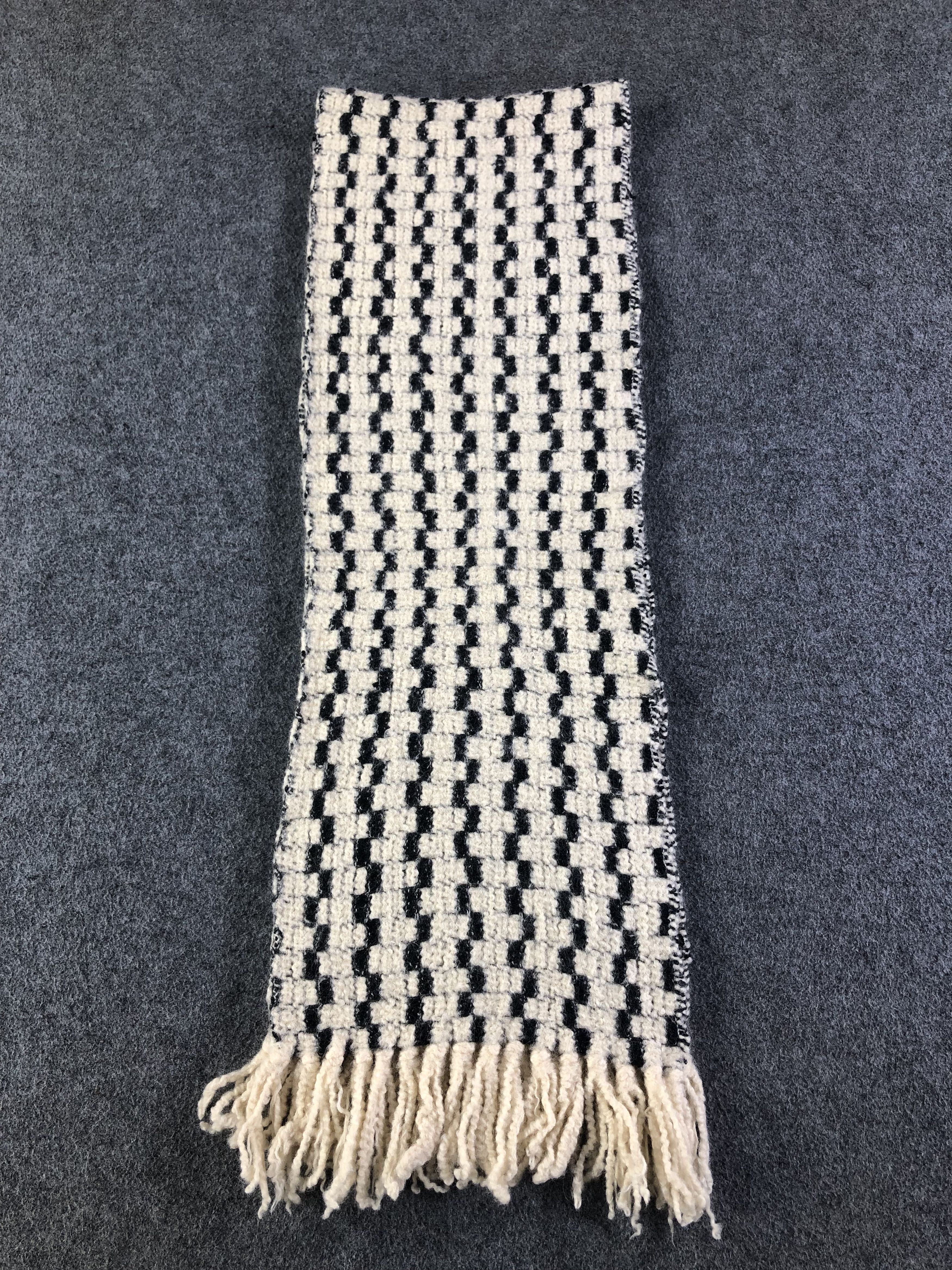 Courreges Courreges Scarf / Muffler / Neckwear Size ONE SIZE - 3 Thumbnail