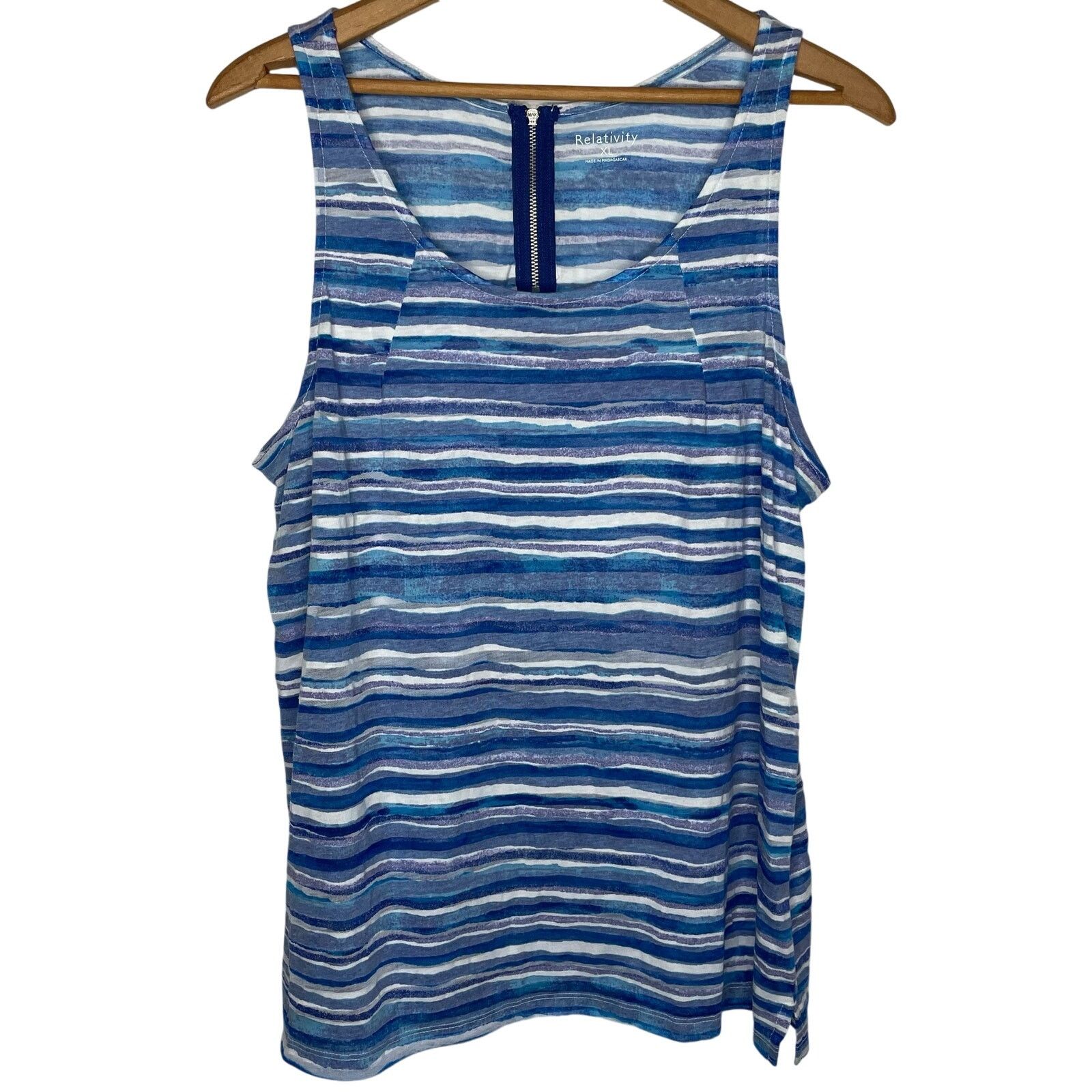 Other NWOT Relativity Striped Tank Size XL / US 12-14 / IT 48-50 - 1 Thumbnail