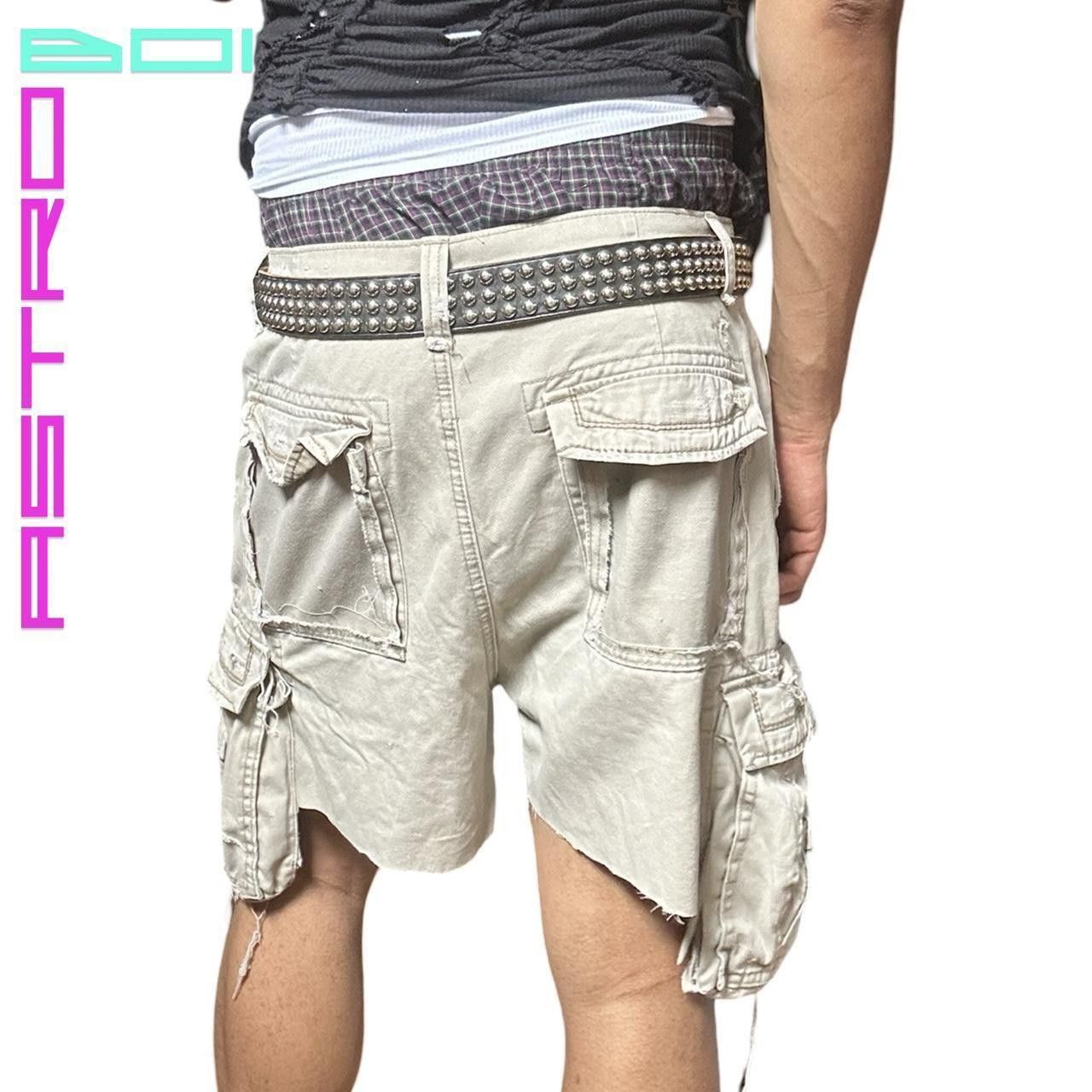 Vintage ASTROBOI* Tan/Khaki Distressed Cargo Shorts - 36" Size US 36 / EU 52 - 5 Thumbnail