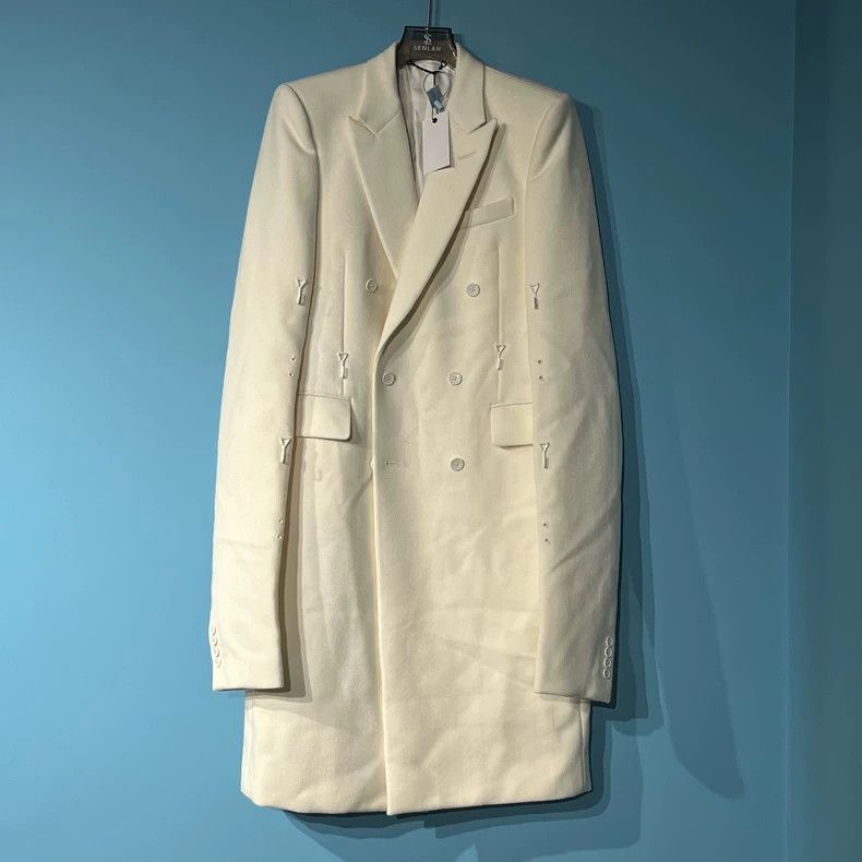Louis Vuitton Louis Vuitton White solid pin lapel double-breasted design Size US S / EU 44-46 / 1 - 1 Thumbnail