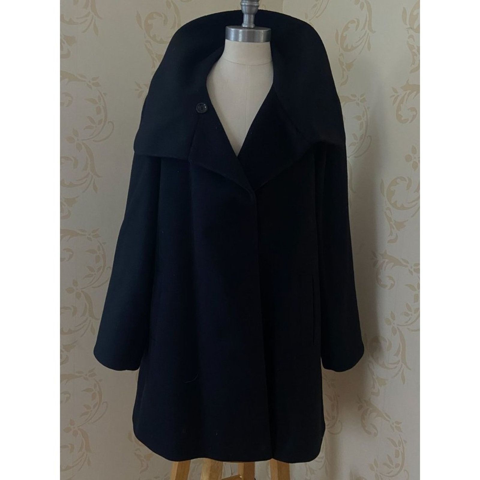 Cinzia Rocca Ladies 12 Italy Cinzia Rocca due Cashmere Blend Wool Jacket Size XL / US 12-14 / IT 48-50 - 1 Thumbnail