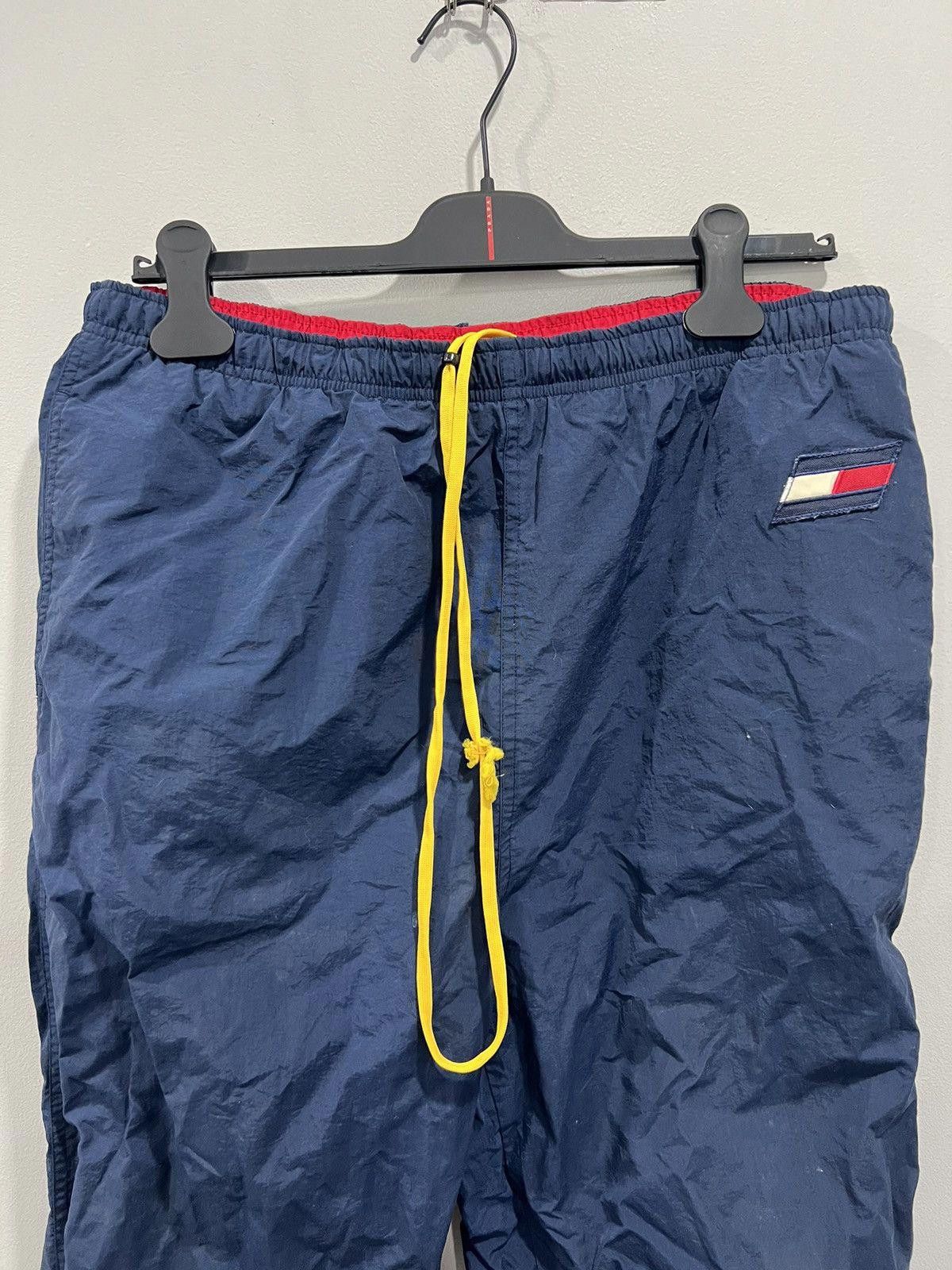 Vintage Vintage 90s Tommy Hilfiger Pants nylon medium Size US 32 / EU 48 - 3 Thumbnail