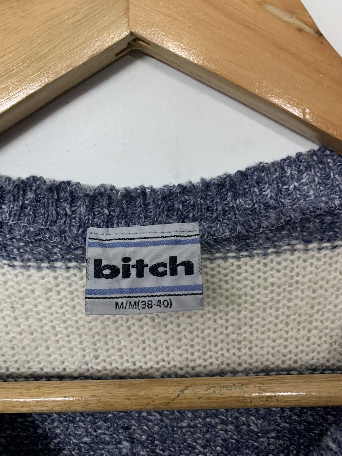 Japanese Brand Vintage 90's Bitch Skateboard V-Neck Knitwear T Shirt Size US M / EU 48-50 / 2 - 4 Thumbnail