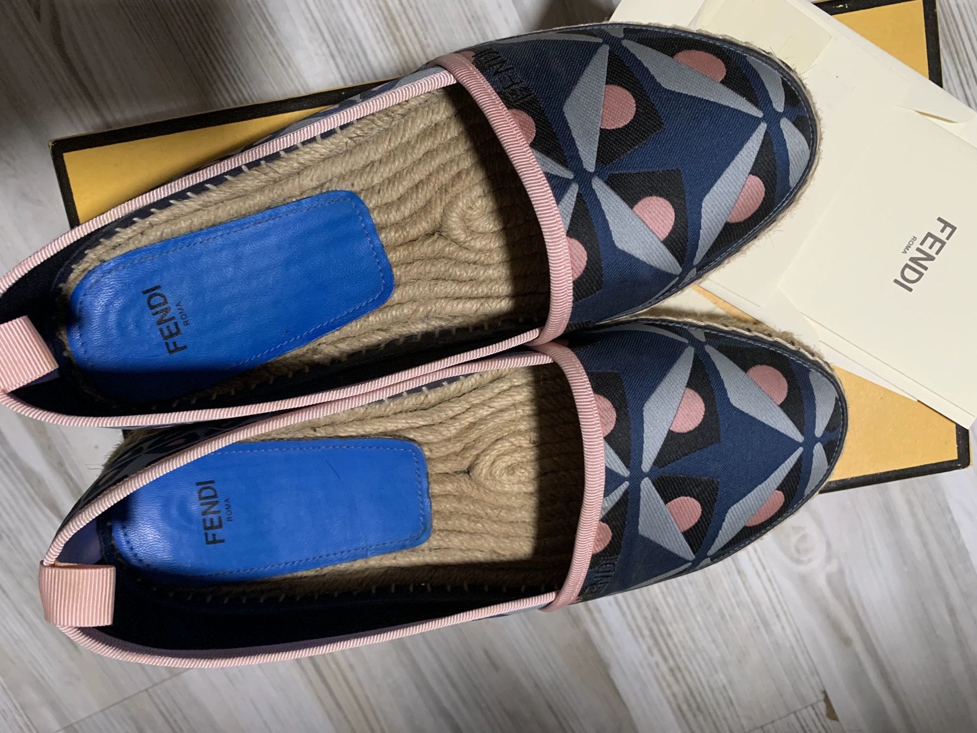 Fendi Fendi Women's Fisherman Shoe 37 1Wear FS Size US 6.5 / IT 36.5 - 1 Thumbnail