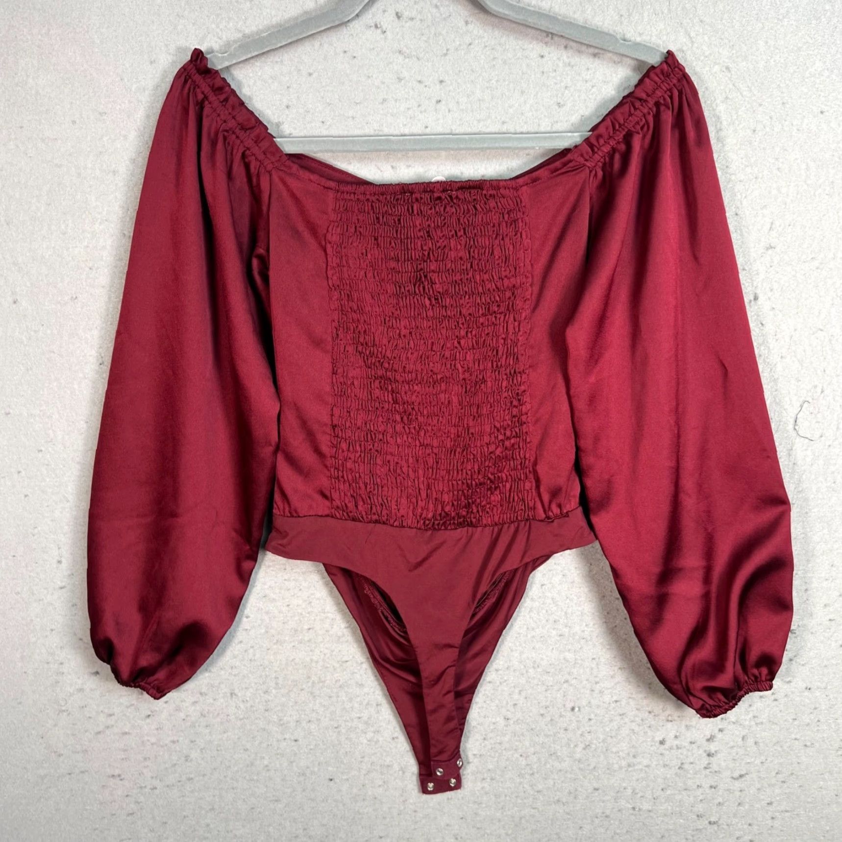 ASTR The Label ASTR Off-Shoulder Burgundy Satin Bodysuit Women’s Small Long Sleeve Casual Size S / US 4 / IT 40 - 2 Thumbnail
