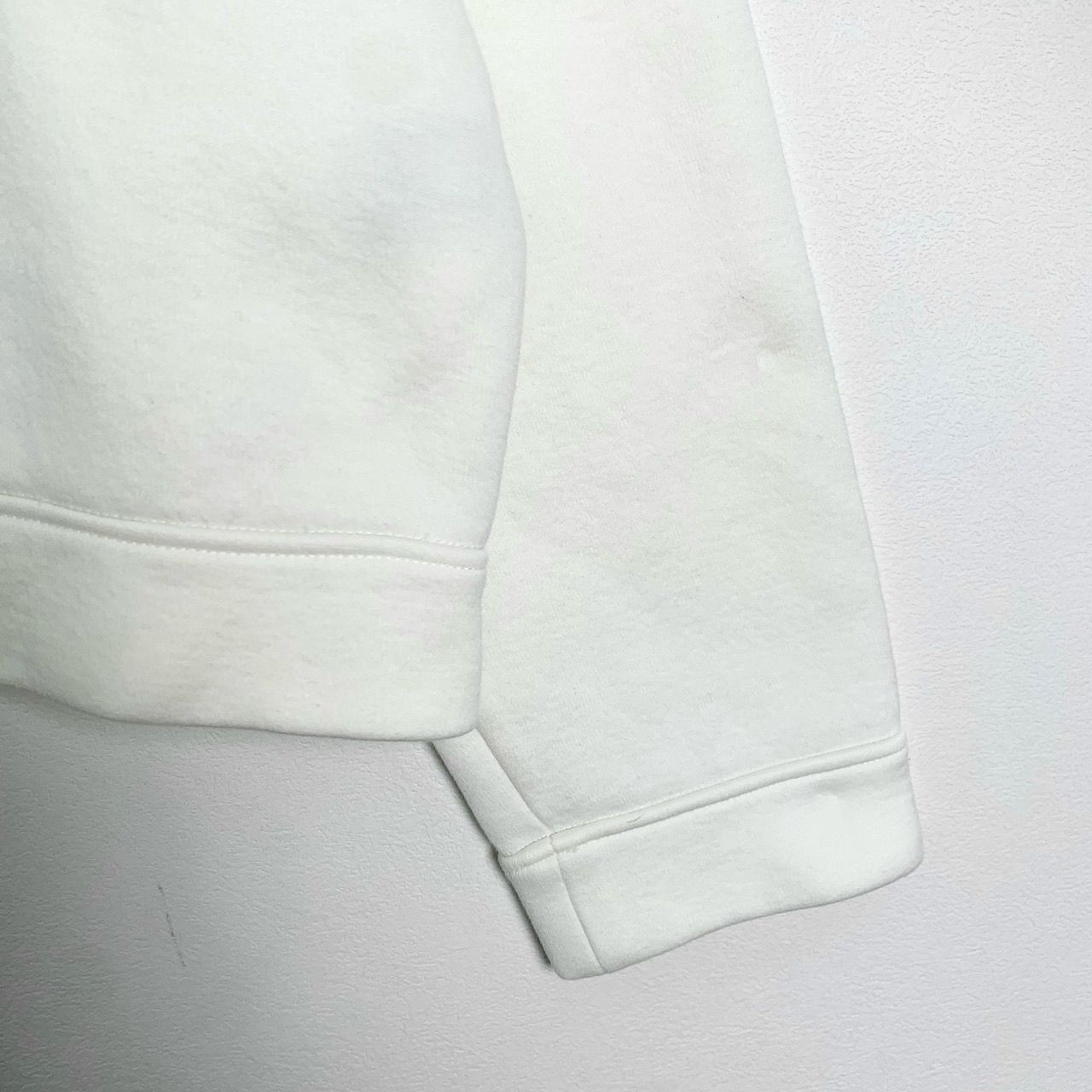 Fendi Fendi White Little Devil Plush Spliced Crew-Neck Long Sleeve Size S / US 4 / IT 40 - 4 Thumbnail