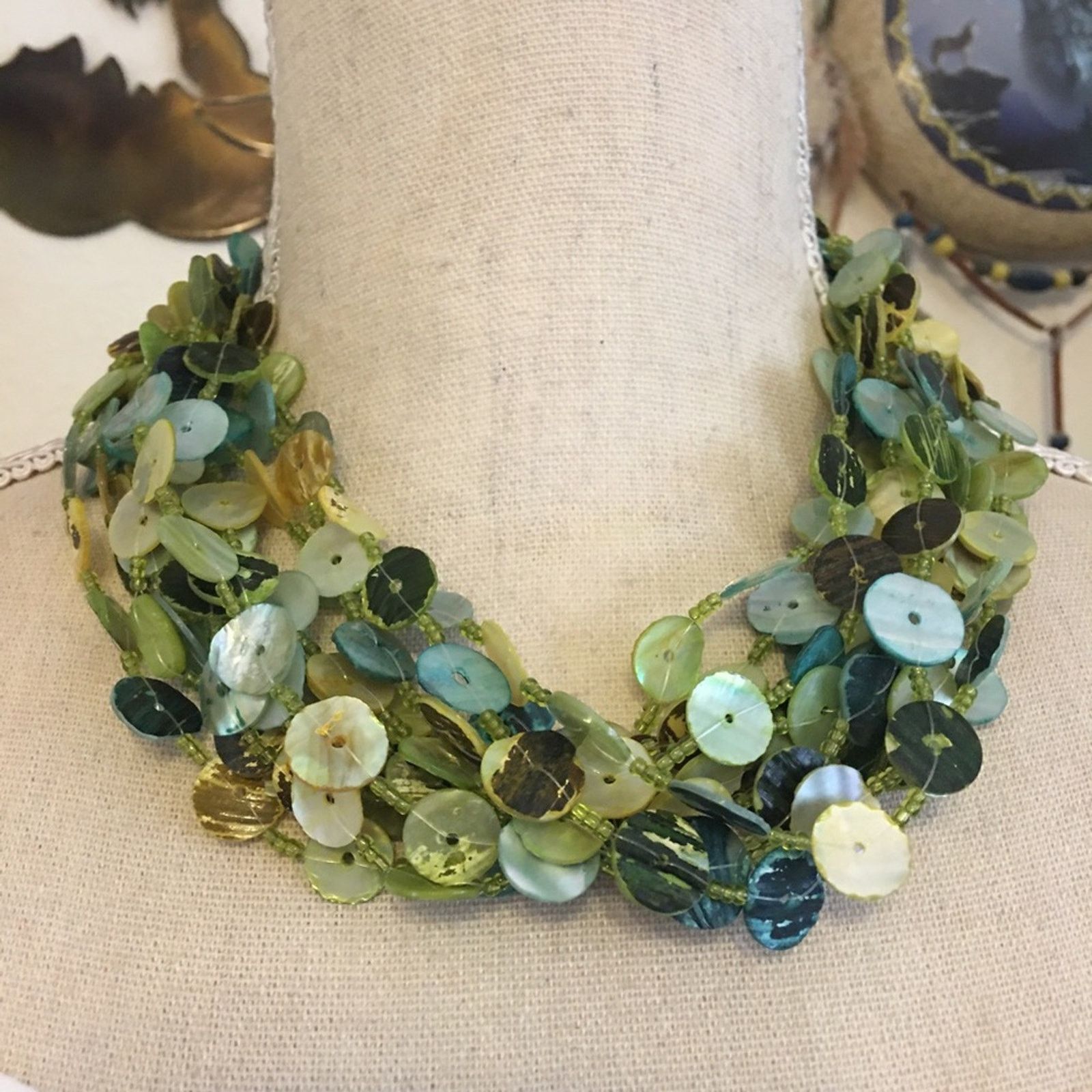 Jewelry Green tones painted abalone shell jewelry set Size ONE SIZE - 1 Thumbnail