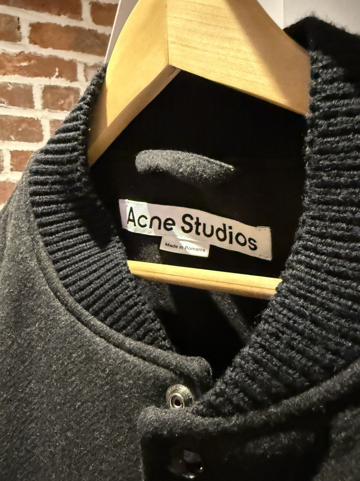Acne Studios Acne Studios Wool Bomber Jacket Leather Sleeves Size US L / EU 52-54 / 3 - 3 Thumbnail
