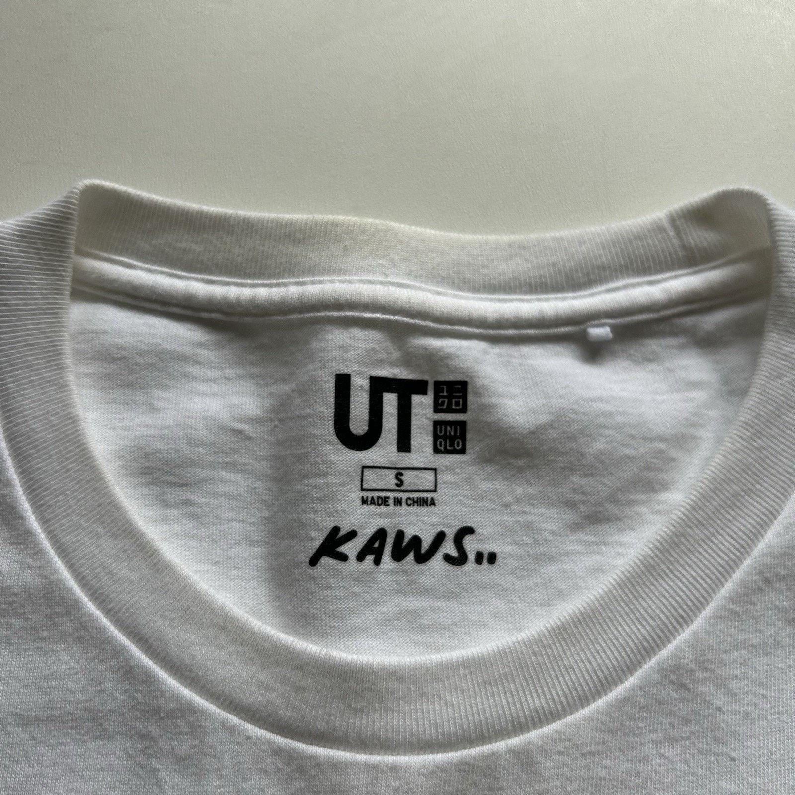 Kaws × Uniqlo Uniqlo Kaws T-Shirt White Size Small Y2K Graphic Cotton Rare Size US S / EU 44-46 / 1 - 3 Thumbnail