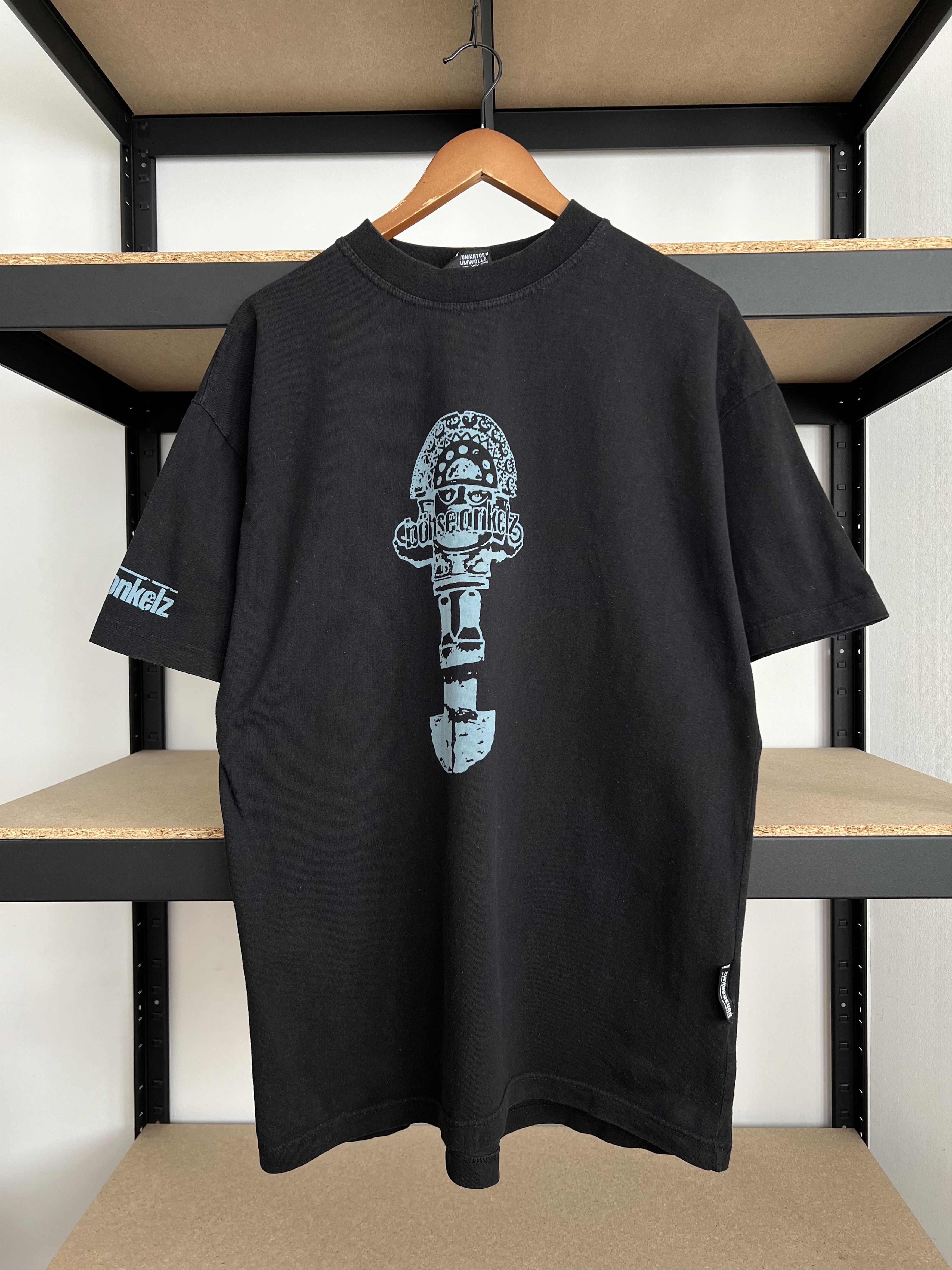 Band Tees Vintage 90s Bohse Onkelz Black T-shirt Size US XL / EU 56 / 4 - 1 Thumbnail