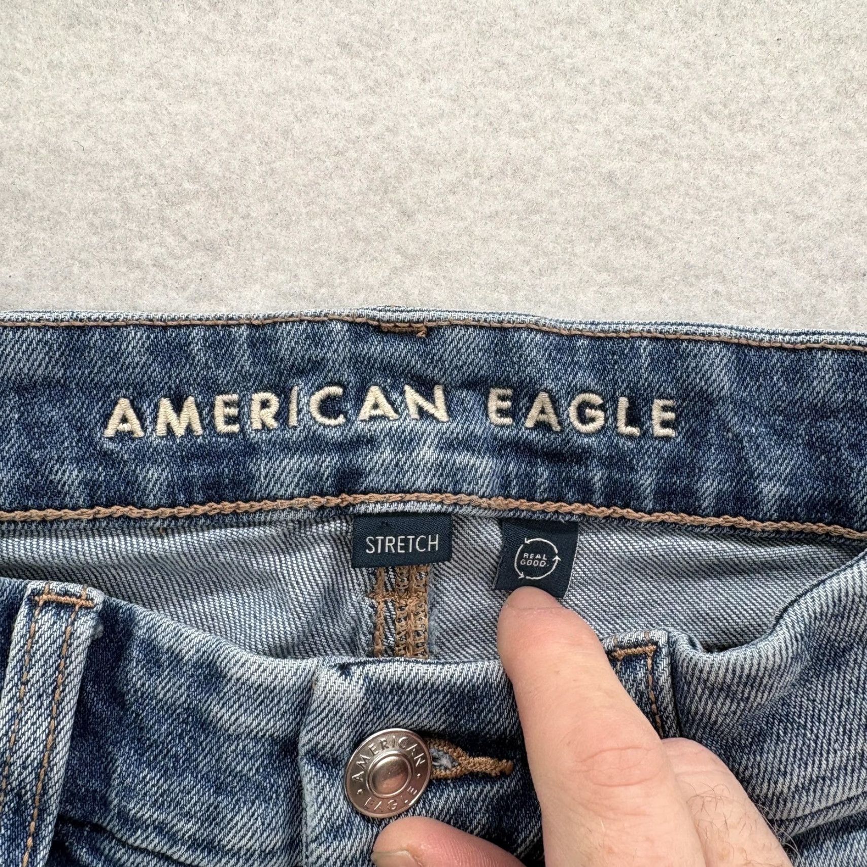 American Eagle Outfitters American Eagle Outfitters Jeans Womens 2 Blue Medium Wash Distressed Stretch Straight 5-Pocket Denim Mid Rise Zip 30in Inseam Size 26" / US 2 / IT 38 - 3 Thumbnail