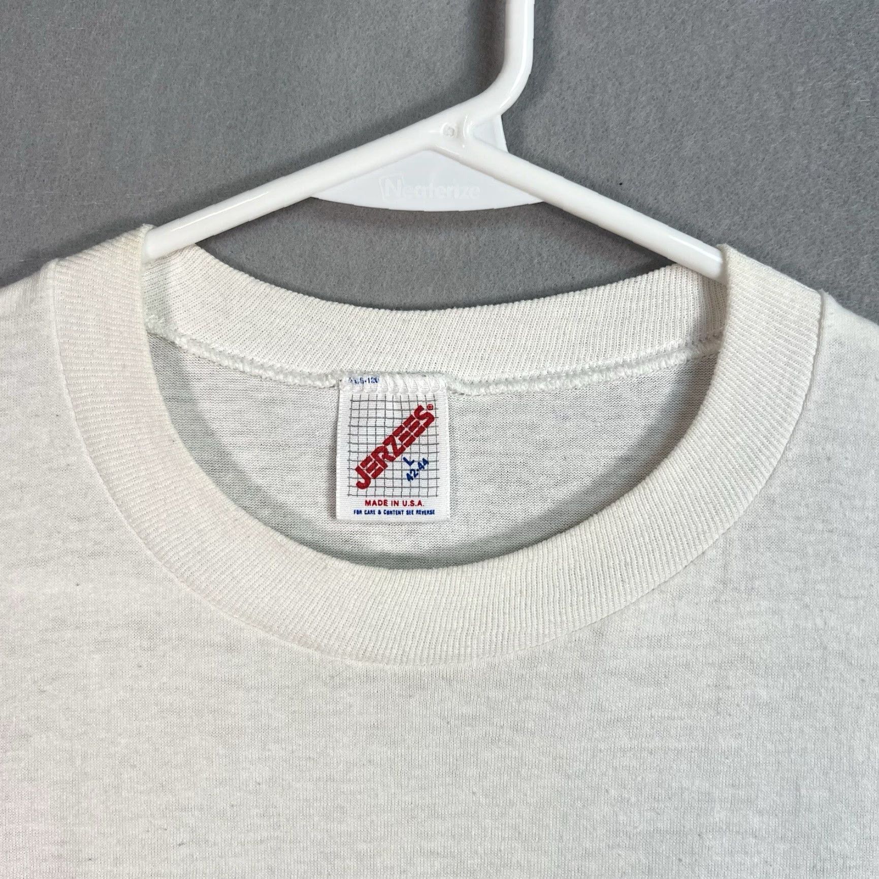 Jerzees VINTAGE 90s JERZEES 24 Hours Daytona LeMans Jaguar XJR-12 Racing Car Shirt Adult Large White Graphic Tee Mens Size US L / EU 52-54 / 3 - 6 Thumbnail