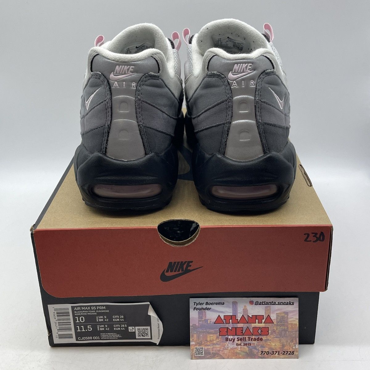 Nike Air max 95 pink foam Size US 10 / EU 43 - 3 Thumbnail