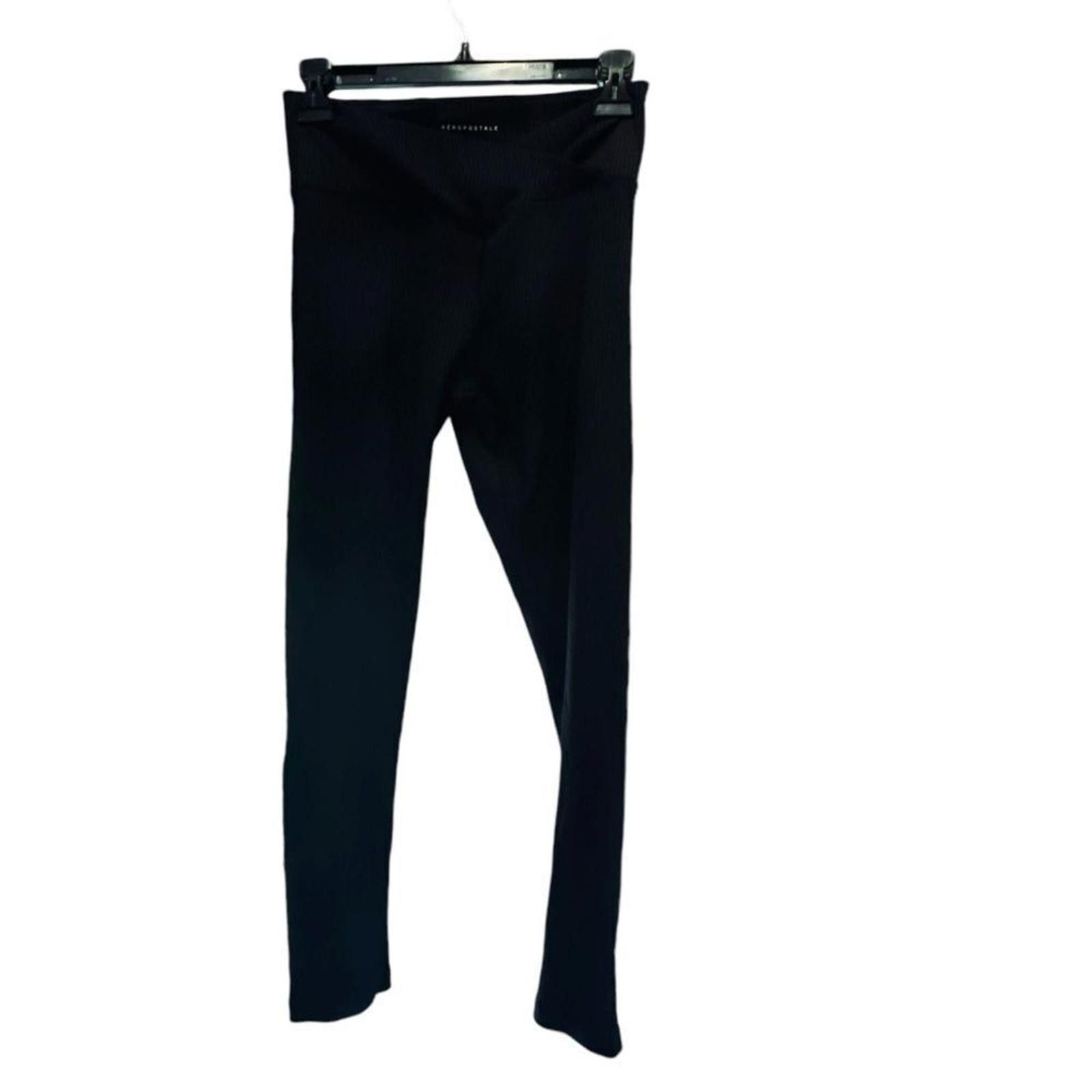 Aeropostale NWOT. Aeropostale. High-Rise Perfect Leggings. Size Medium. Size 32" / US 10 / IT 46 - 9 Thumbnail