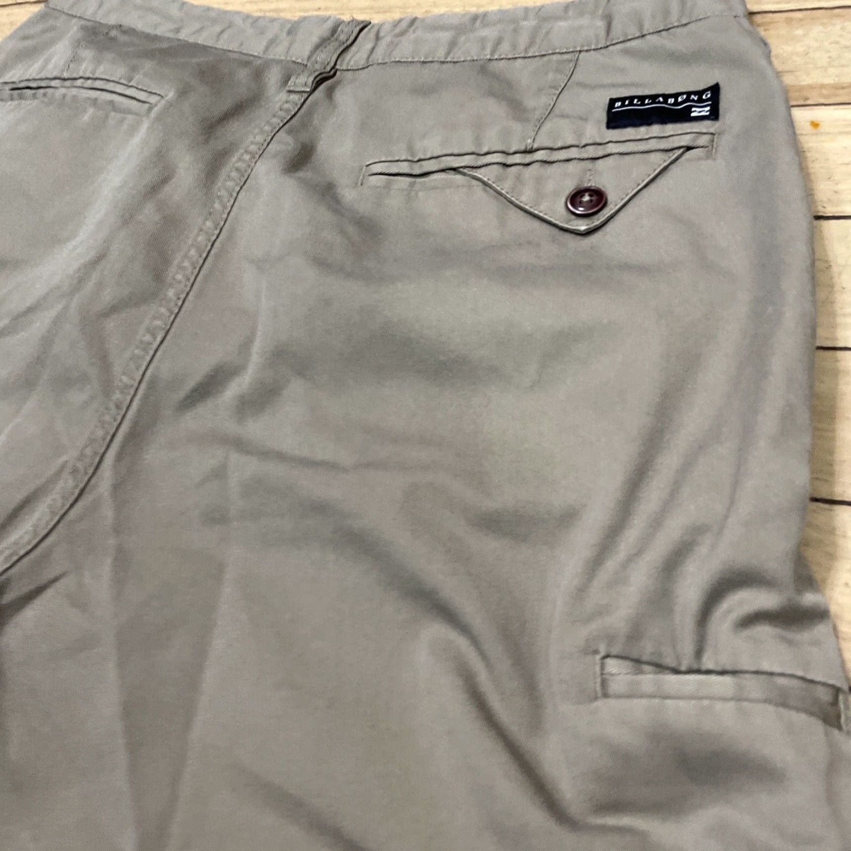 Billabong BILLABONG Chino Shorts Men 32 Tan Khaki Skate Beach Surf Flat Bermuda 32x10 Size US 32 / EU 48 - 7 Thumbnail