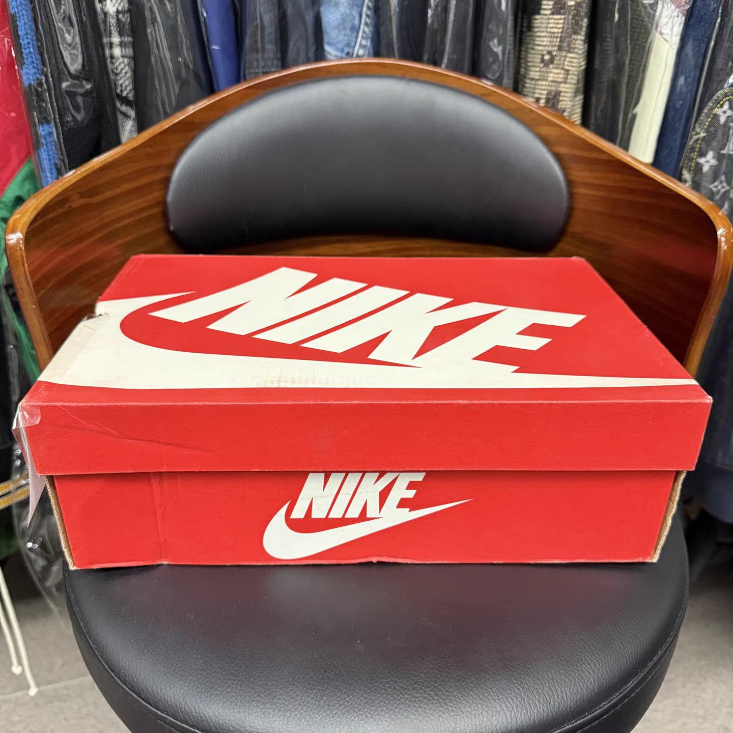 Nike Nike Air Max 1 "Red Curry" Sneakers K15 Size US 9 / EU 42 - 9 Thumbnail