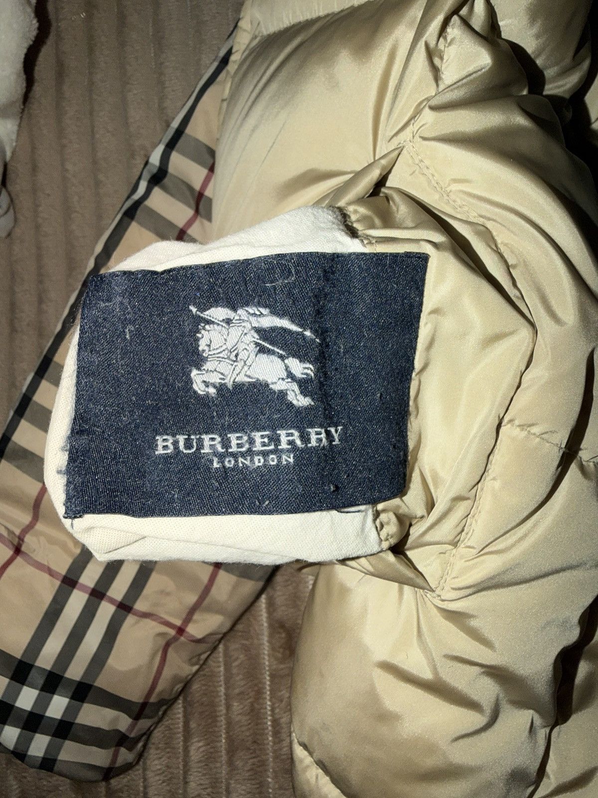 Burberry Burberry Reversible Murmansky Fur Puffer –Vintage Nova Check Size XS / US 0-2 / IT 36-38 - 8 Thumbnail