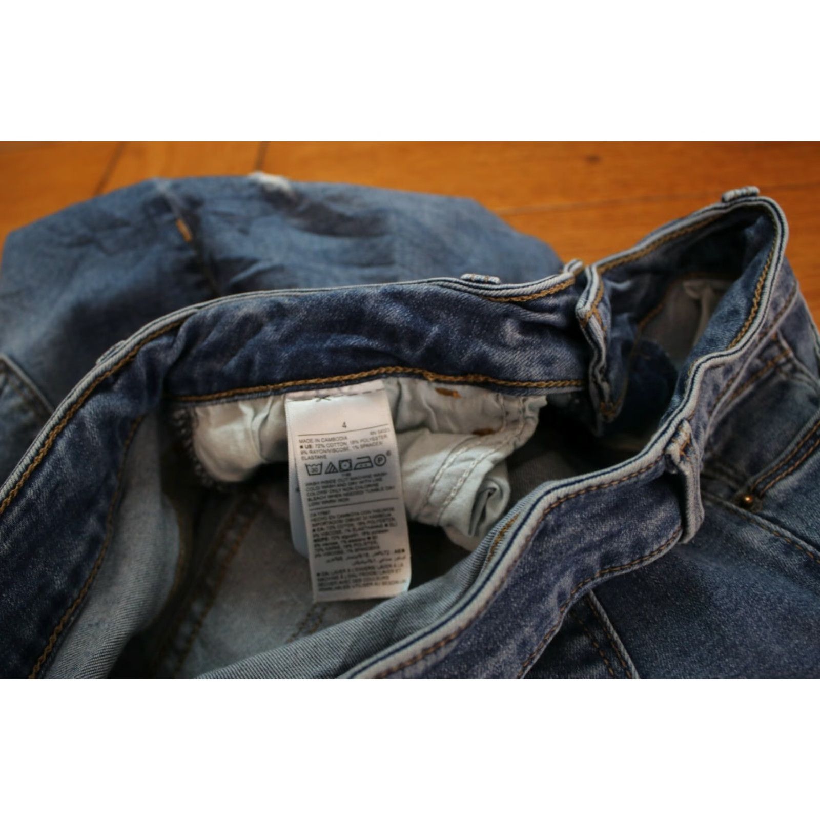 Old Navy Old Navy Rockstar Jeans Super Skinny Distressed Blue Denim Size 4 28X28 Womens Size 27" / US 4 / IT 40 - 6 Thumbnail