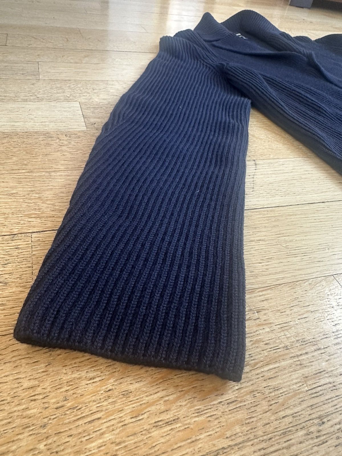 Giorgio Armani Giorgio Armani new/unworn blue wool cardigan Size US L / EU 52-54 / 3 - 6 Thumbnail