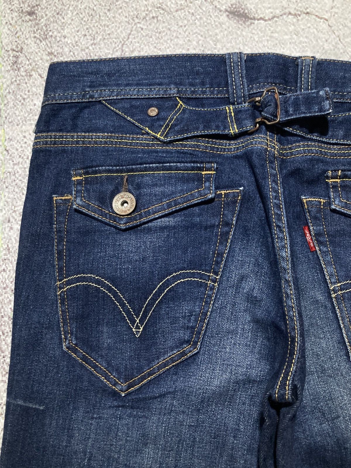 Levi's Vintage Clothing Vintage Levis Buckleback Bootcut Clawmark Flared Jeans Pants Size US 30 / EU 46 - 19 Thumbnail