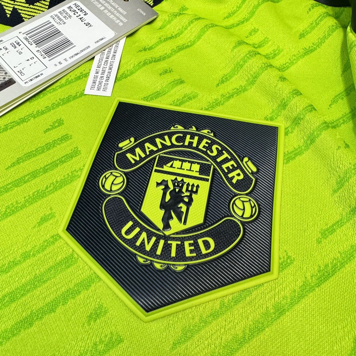 Adidas Manchester United 22/23 player issue shirt #7 Ronaldo (bnwt) Size US L / EU 52-54 / 3 - 5 Thumbnail