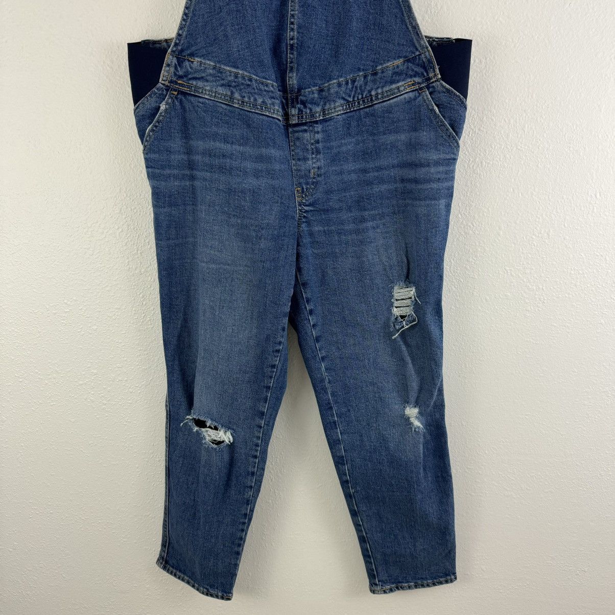 Old Navy OLD NAVY Maternity Side-Panel OG Short Jean Overalls Size 30" / US 8 / IT 44 - 6 Thumbnail