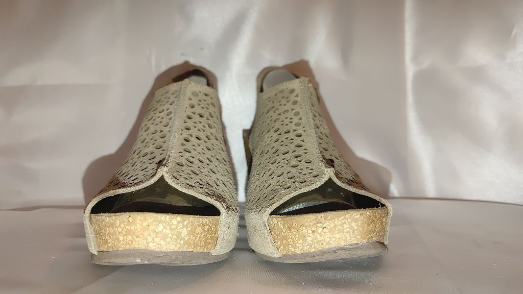 The Unbranded Brand A. Giannetti Cork Wedge Peep Toes Size 40 Size US 9.5 / IT 39.5 - 4 Thumbnail